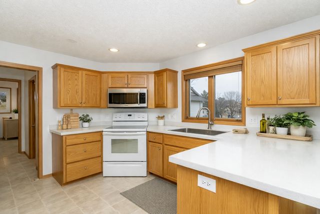 4804 Greenwood Lane NW, Rochester, MN 55901