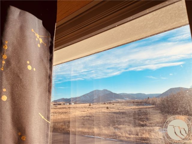 819 Lower Continental Drive 2, Red Lodge, MT 59068