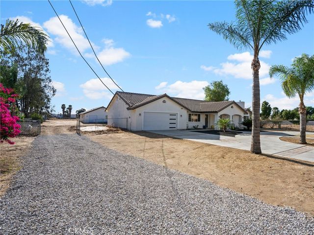 20055 El Nido, Perris, CA 92571