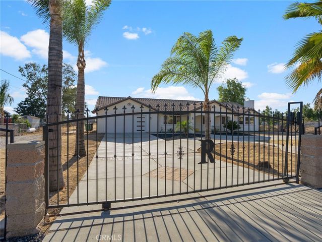 20055 El Nido, Perris, CA 92571