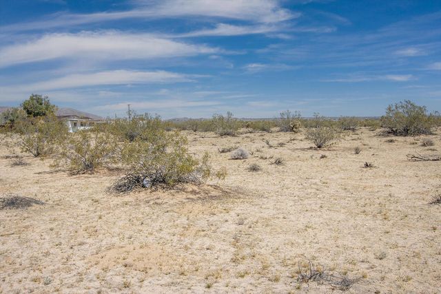 305 Two Mile Road, Joshua Tree, CA 92252