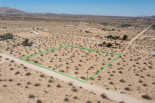 305 Two Mile Road, Joshua Tree, CA 92252