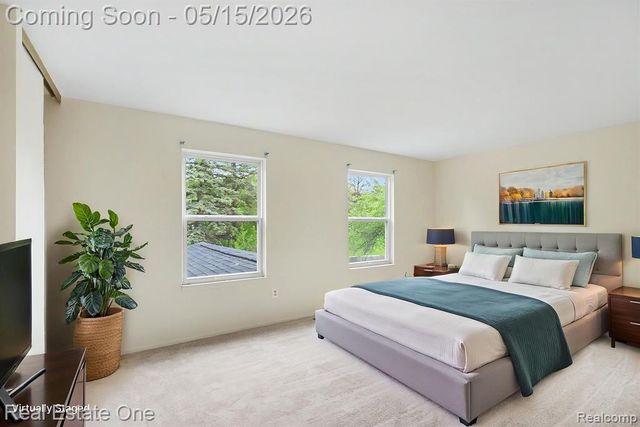1749 Freemont Drive, Troy, MI 48098