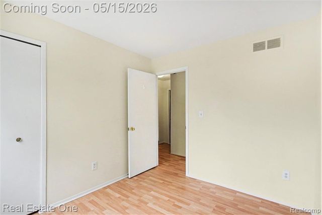1749 Freemont Drive, Troy, MI 48098