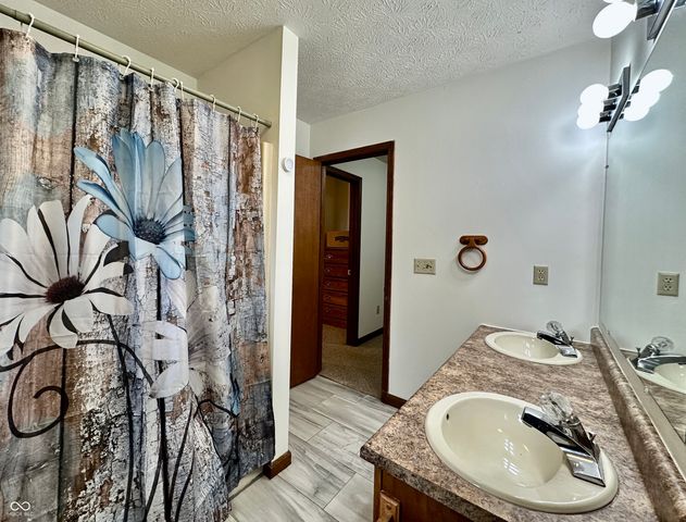 105 Wood Place, Martinsville, IN 46151