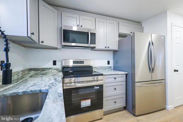 21 N RODNEY DR, Wilmington, DE 19809