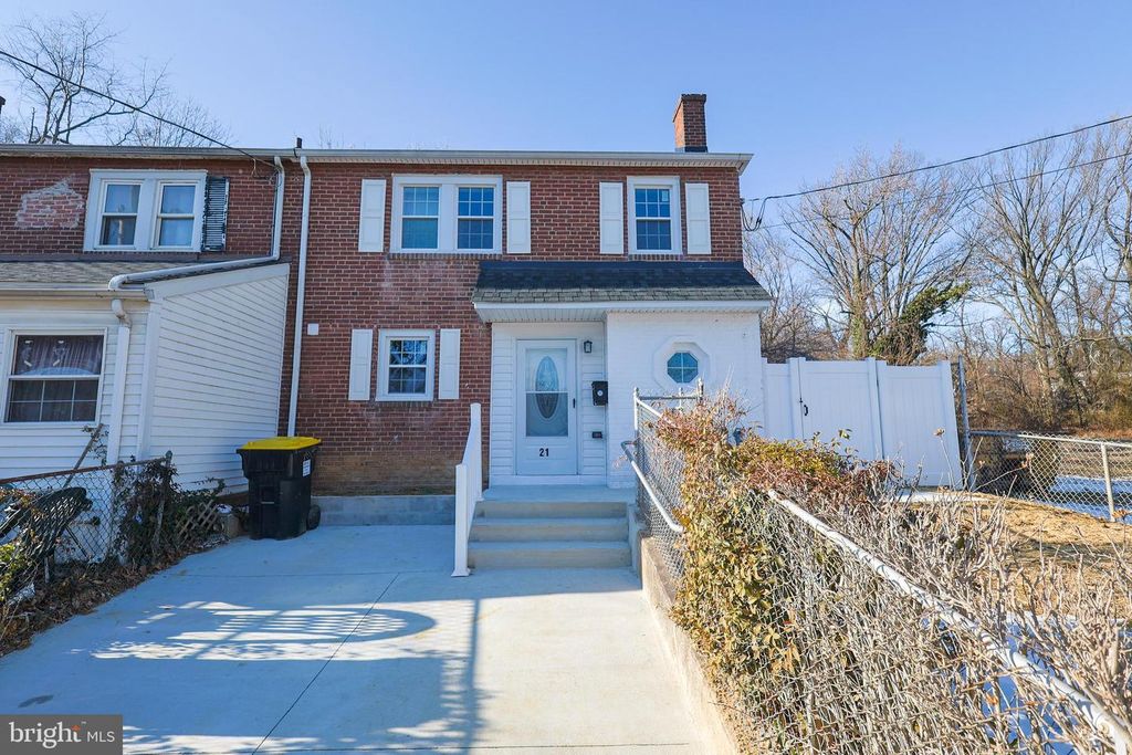 21 N RODNEY DR, Wilmington, DE 19809
