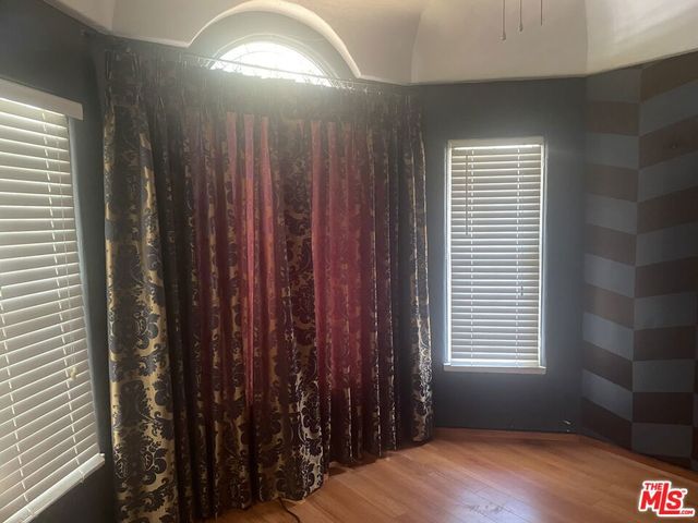 11209 Hatteras Street, North Hollywood, CA 91601