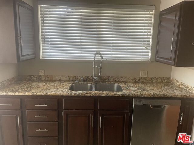 11209 Hatteras Street, North Hollywood, CA 91601