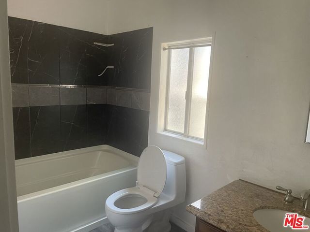 11209 Hatteras Street, North Hollywood, CA 91601