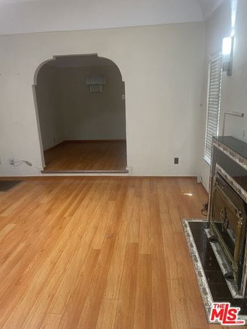 11209 Hatteras Street, North Hollywood, CA 91601
