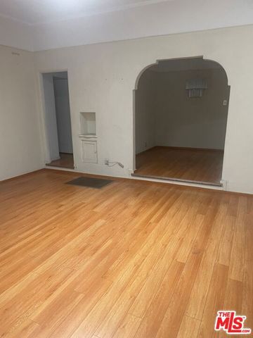 11209 Hatteras Street, North Hollywood, CA 91601