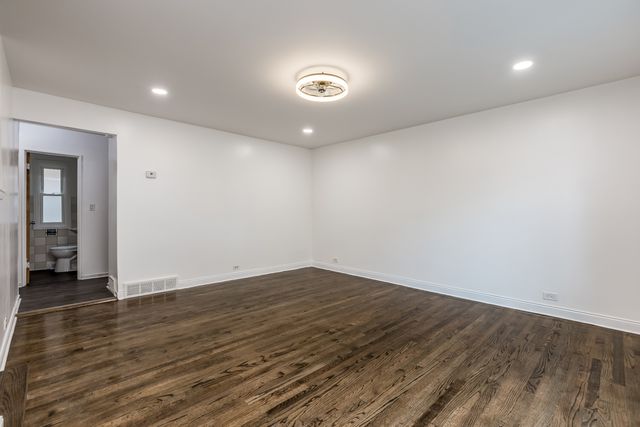 5107 N SPRINGFIELD Avenue B, Chicago, IL 60625