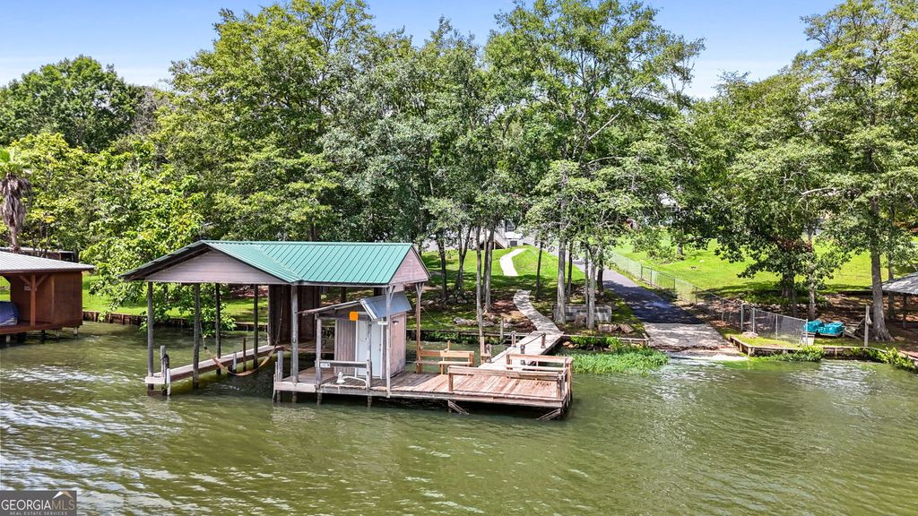 868 S Steel Bridge Road, Eatonton, GA 31024