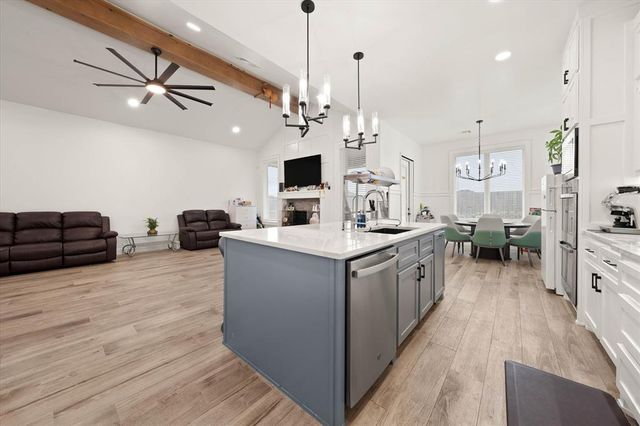 15805 Capri Lane, Edmond, OK 73013