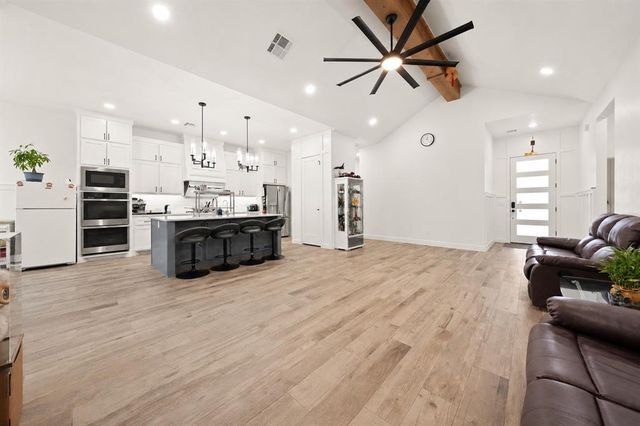 15805 Capri Lane, Edmond, OK 73013