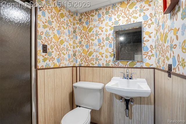 2832 Dashwood Drive Drive, Troy, MI 48083