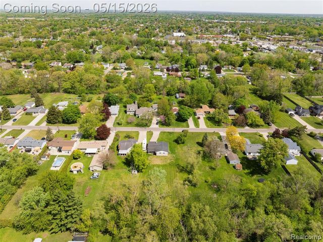 2832 Dashwood Drive Drive, Troy, MI 48083