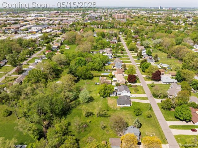 2832 Dashwood Drive Drive, Troy, MI 48083