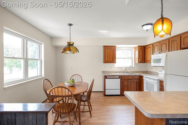 2832 Dashwood Drive Drive, Troy, MI 48083
