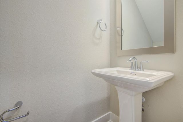 1202 Kiefer Hill Way, Houston, TX 77043