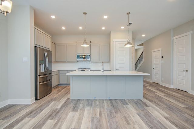 1202 Kiefer Hill Way, Houston, TX 77043
