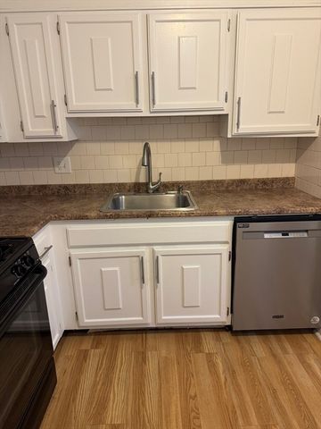 1500 Worcester Road 605, Framingham, MA 01702