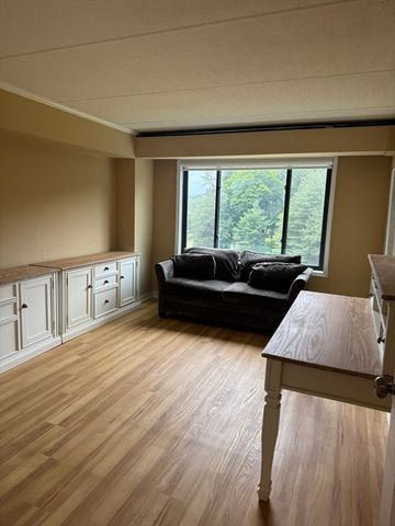 1500 Worcester Road 605, Framingham, MA 01702
