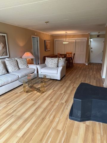 1500 Worcester Road 605, Framingham, MA 01702