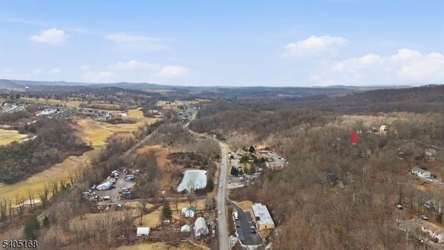 12 Laurel Dr, Vernon Twp., NJ 07462