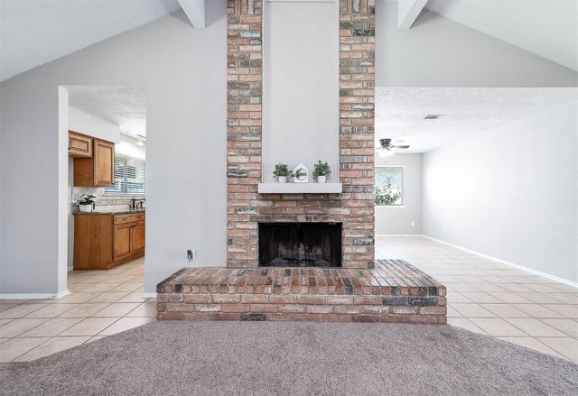 17102 Coachmaker Drive, Friendswood, TX 77546