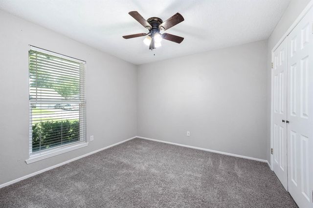 17102 Coachmaker Drive, Friendswood, TX 77546