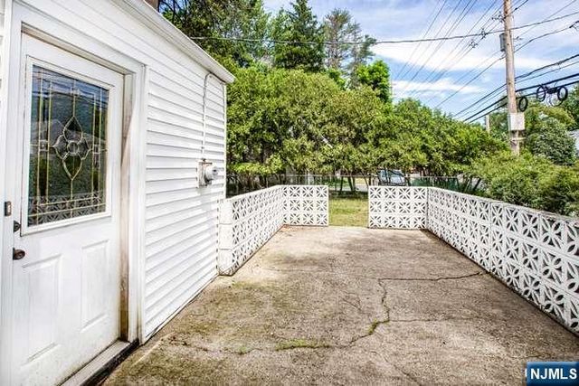 4 Beverly Road, Glen Rock, NJ 07452