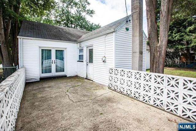 4 Beverly Road, Glen Rock, NJ 07452