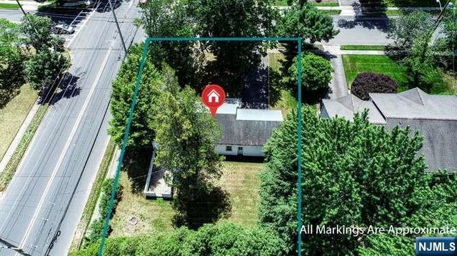 4 Beverly Road, Glen Rock, NJ 07452