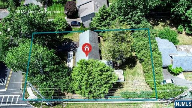 4 Beverly Road, Glen Rock, NJ 07452