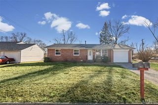 200 Primrose Lane, Fairview Heights, IL 62208