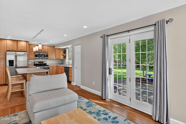 504 Nathaniel Drive, Guilderland, NY 12303