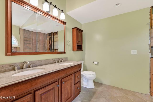 504 Nathaniel Drive, Guilderland, NY 12303