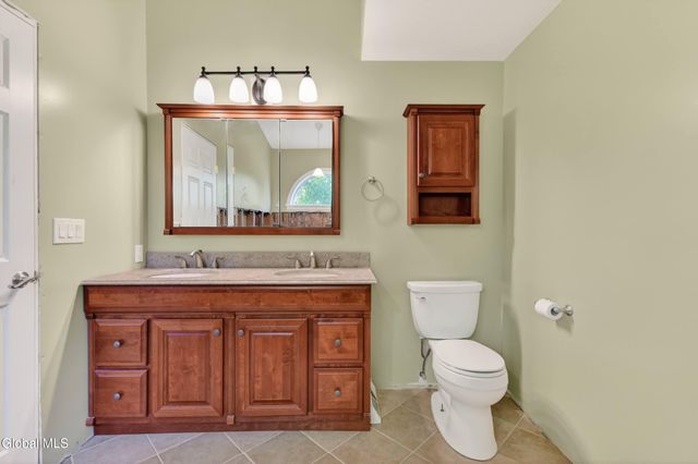 504 Nathaniel Drive, Guilderland, NY 12303