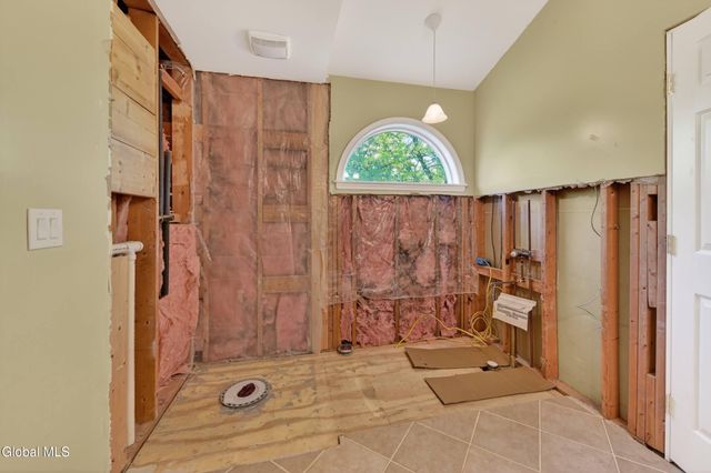504 Nathaniel Drive, Guilderland, NY 12303