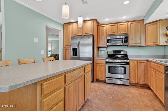 504 Nathaniel Drive, Guilderland, NY 12303
