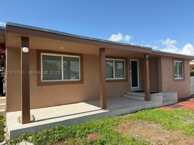 846 W 32nd St 1, Hialeah, FL 33012
