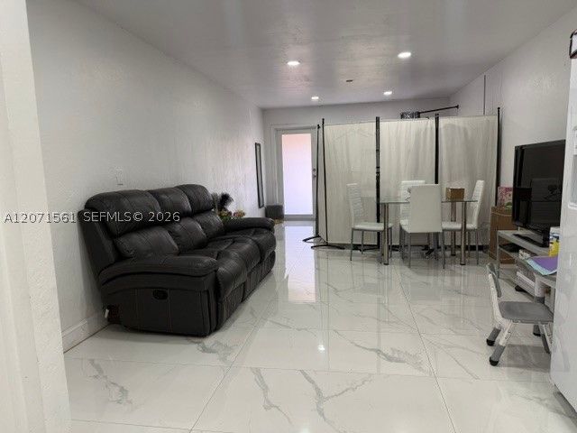 846 W 32nd St 1, Hialeah, FL 33012