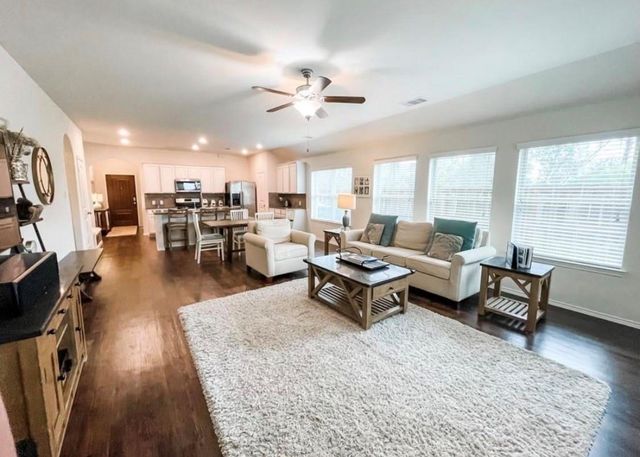 516 Fieldhaven Court, La Marque, TX 77568