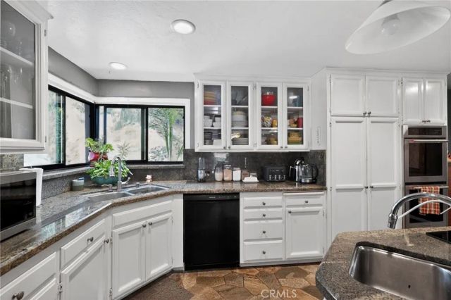 2368 Palo Danzante, Alpine, CA 91901