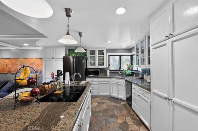 2368 Palo Danzante, Alpine, CA 91901