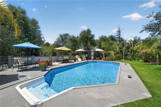 2368 Palo Danzante, Alpine, CA 91901
