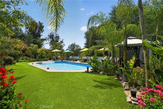 2368 Palo Danzante, Alpine, CA 91901