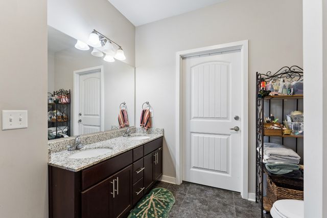 1122 Litton Ave Apt 319, Nashville, TN 37216